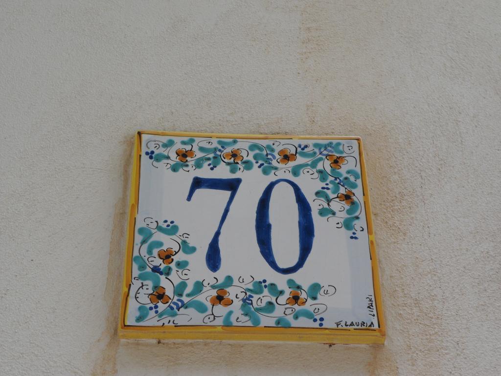 Malvasia 70 リーパリ エクステリア 写真